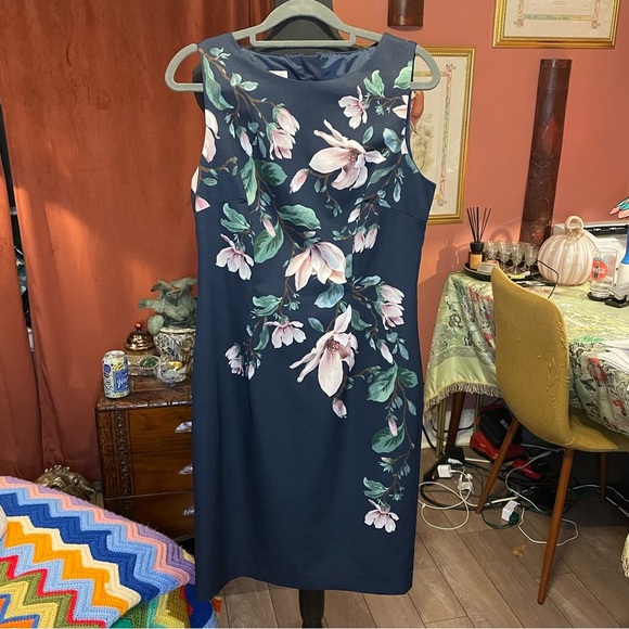 Hobbs London Moira Floral Print Sheath Dress. US size 6. Excellent condition - Picture 4 of 9